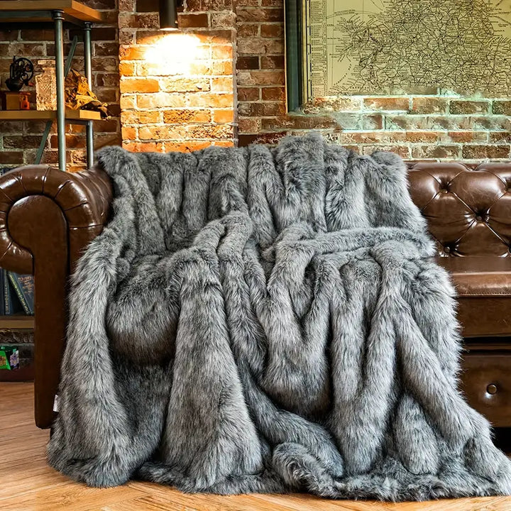 Château Faux Fur Throw Blanket