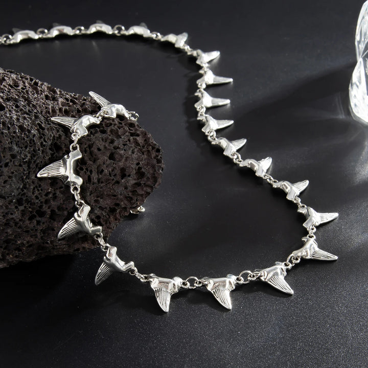 Abyss Fang Necklace
