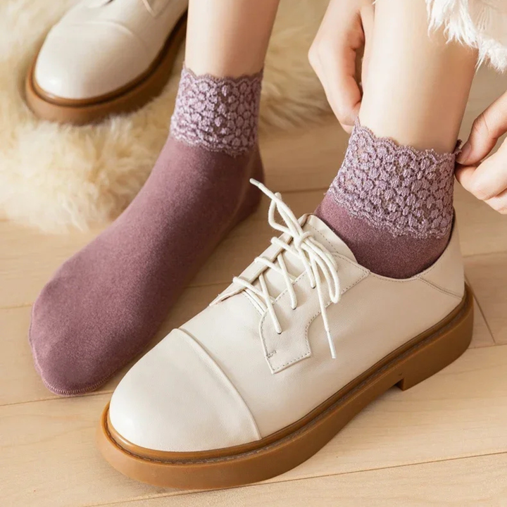 Maison Lace Velvet Sock Set