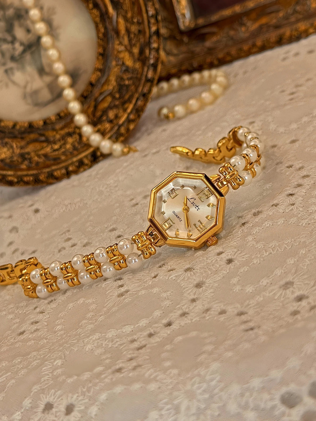 Venetian Pearl Bracelet Watch
