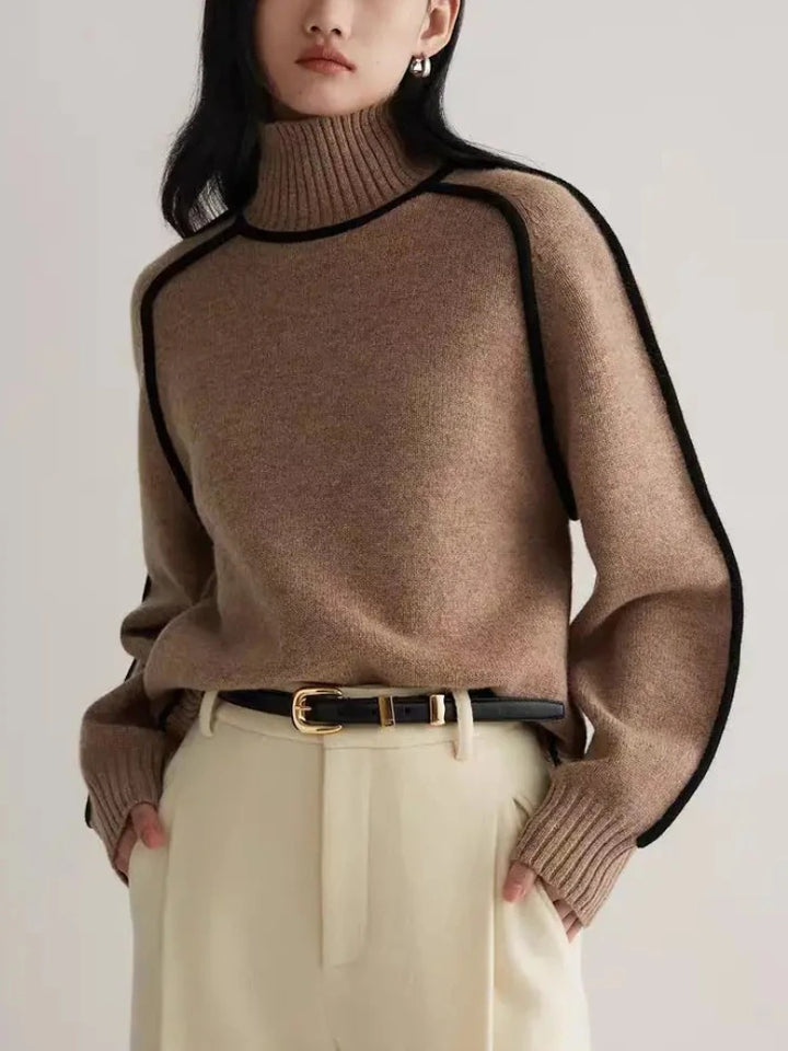 Essence Contrast Knit Turtleneck