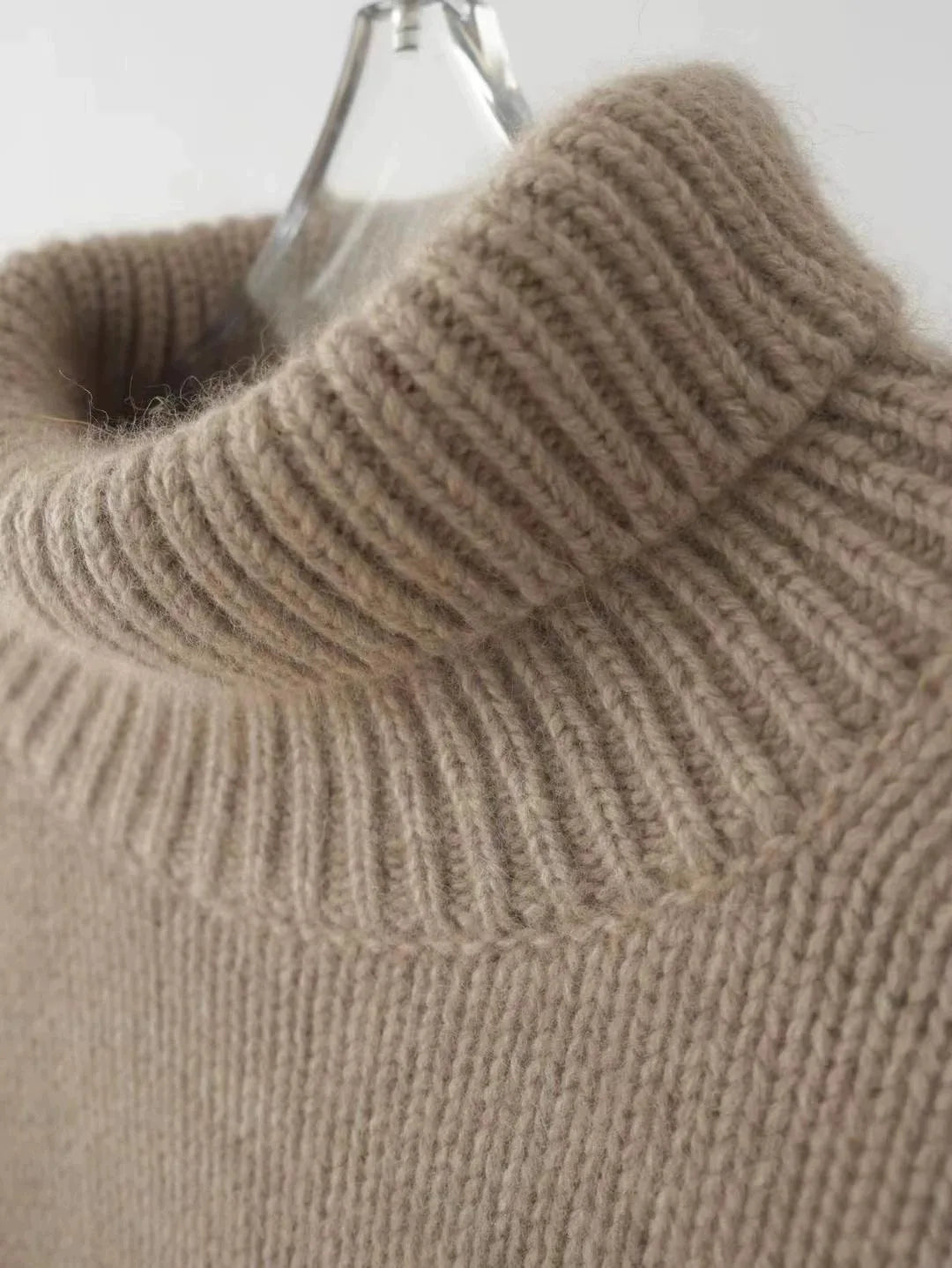 Sovereign Cashmere Turtleneck