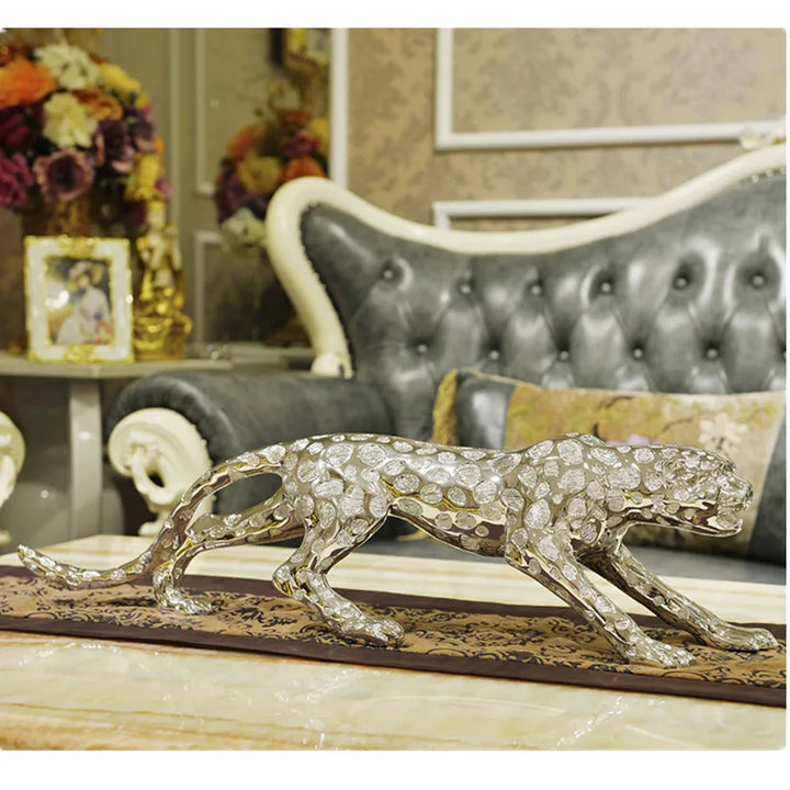 Panthera Grace Sculpture
