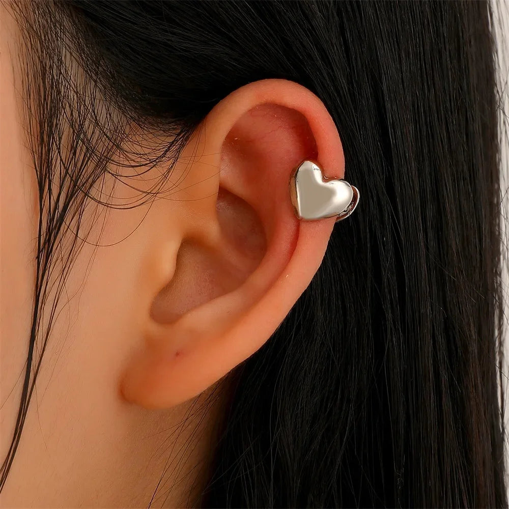 Amorette Heart Ear Cuff