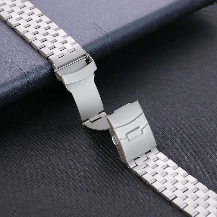 Quantum Link Apple Watch Band