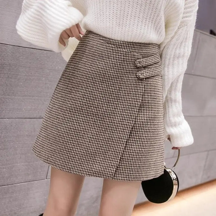 Kensington Houndstooth Plaid Skort