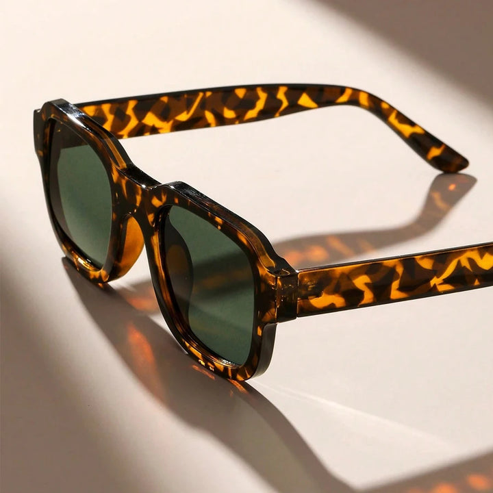 Parallax Square Shades