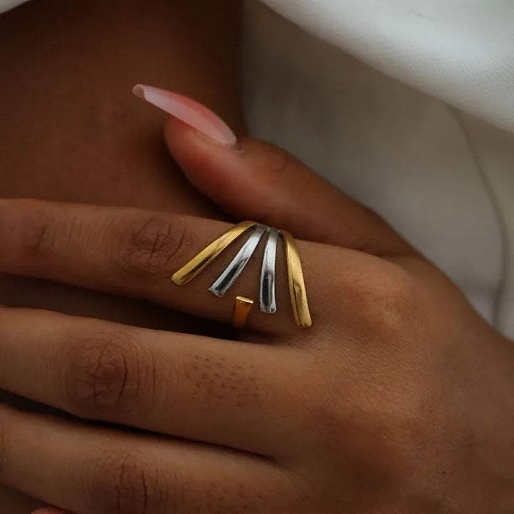 Rise Fan Arc Ring
