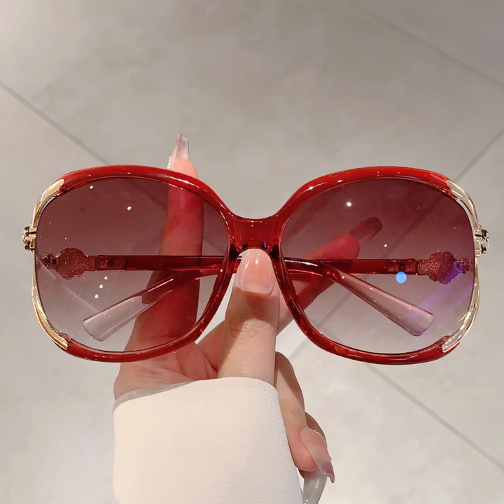 La Fleur Oversized Sunglasses