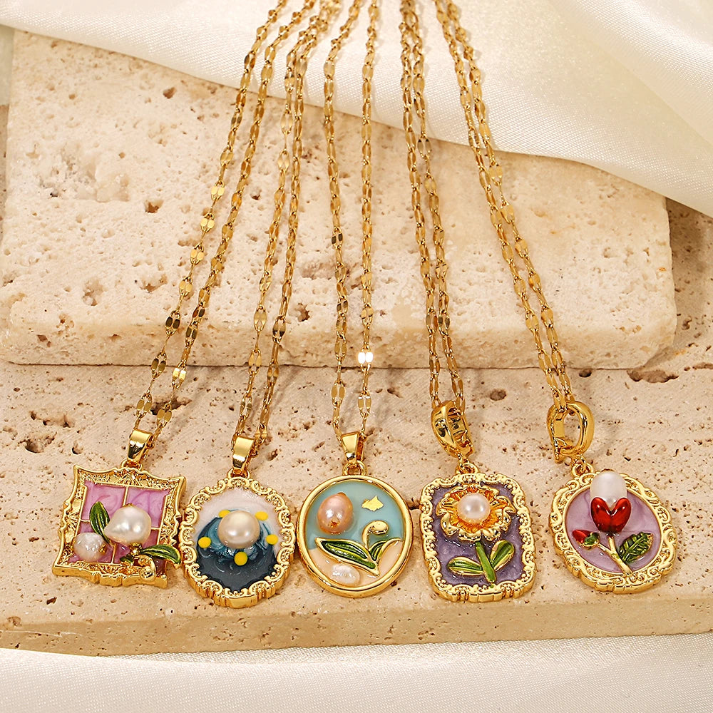 Heirloom Fleur Pendant Necklace