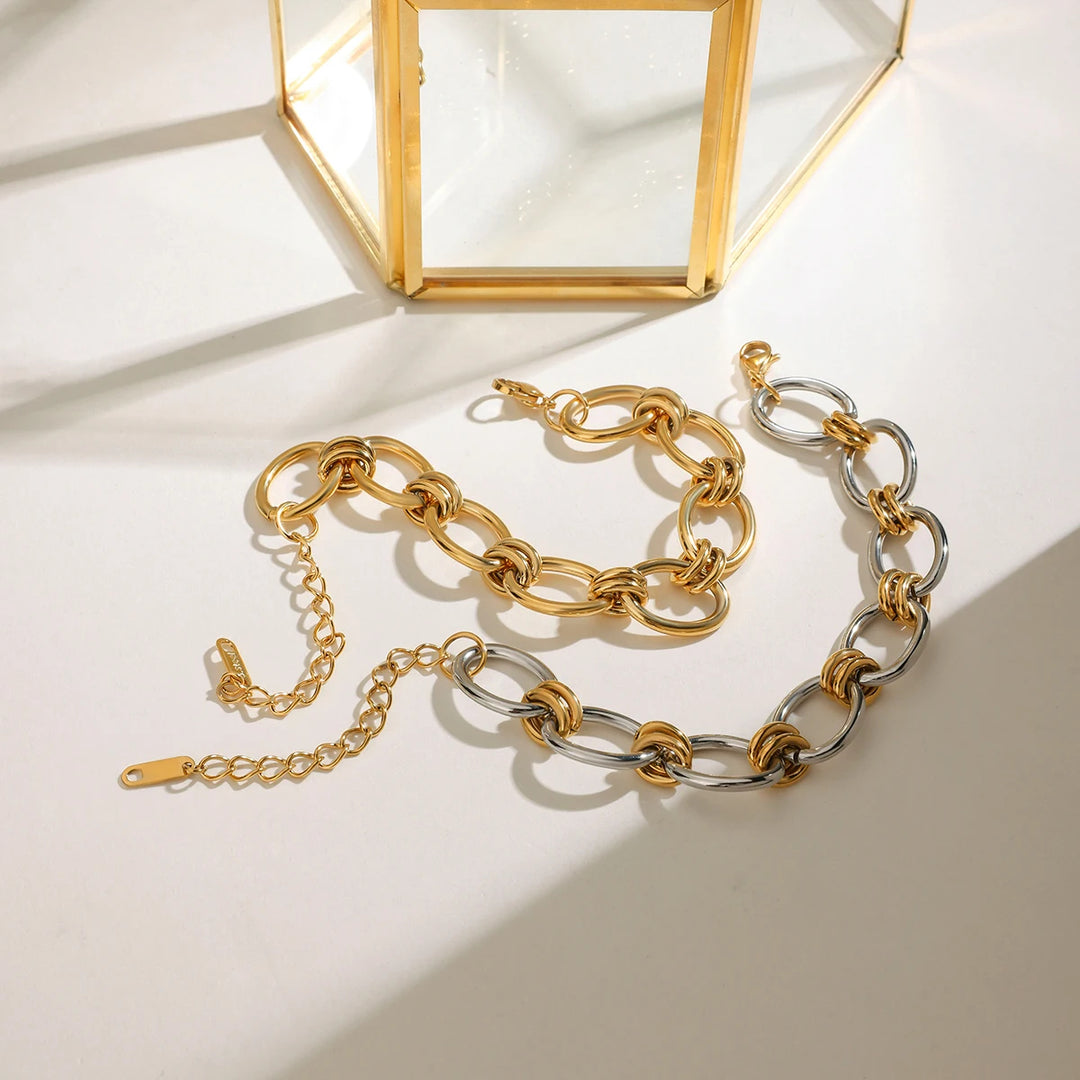 Amari Loop Chain Link Bracelet