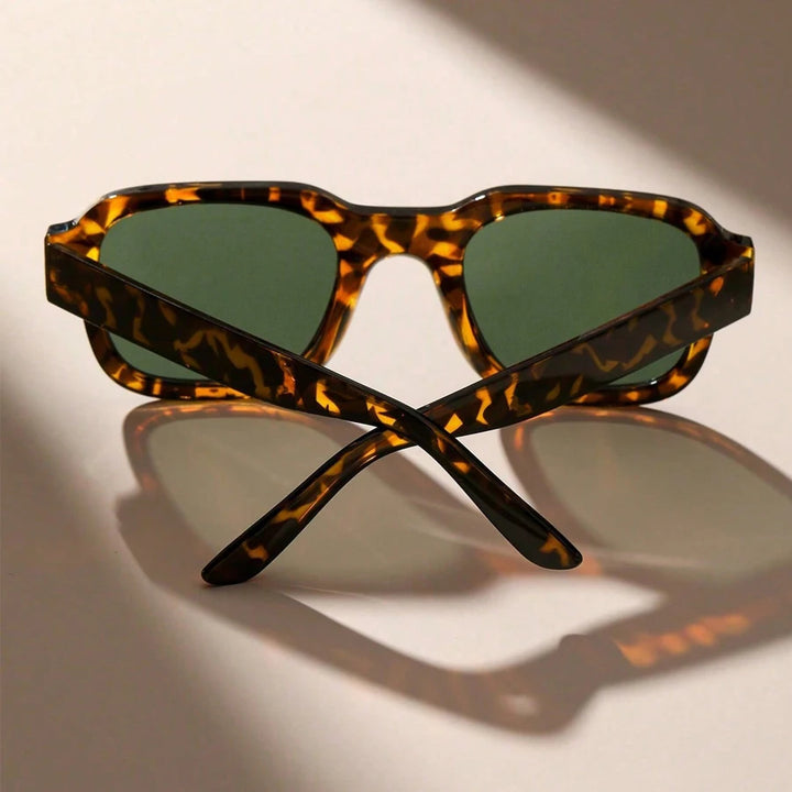 Parallax Square Shades
