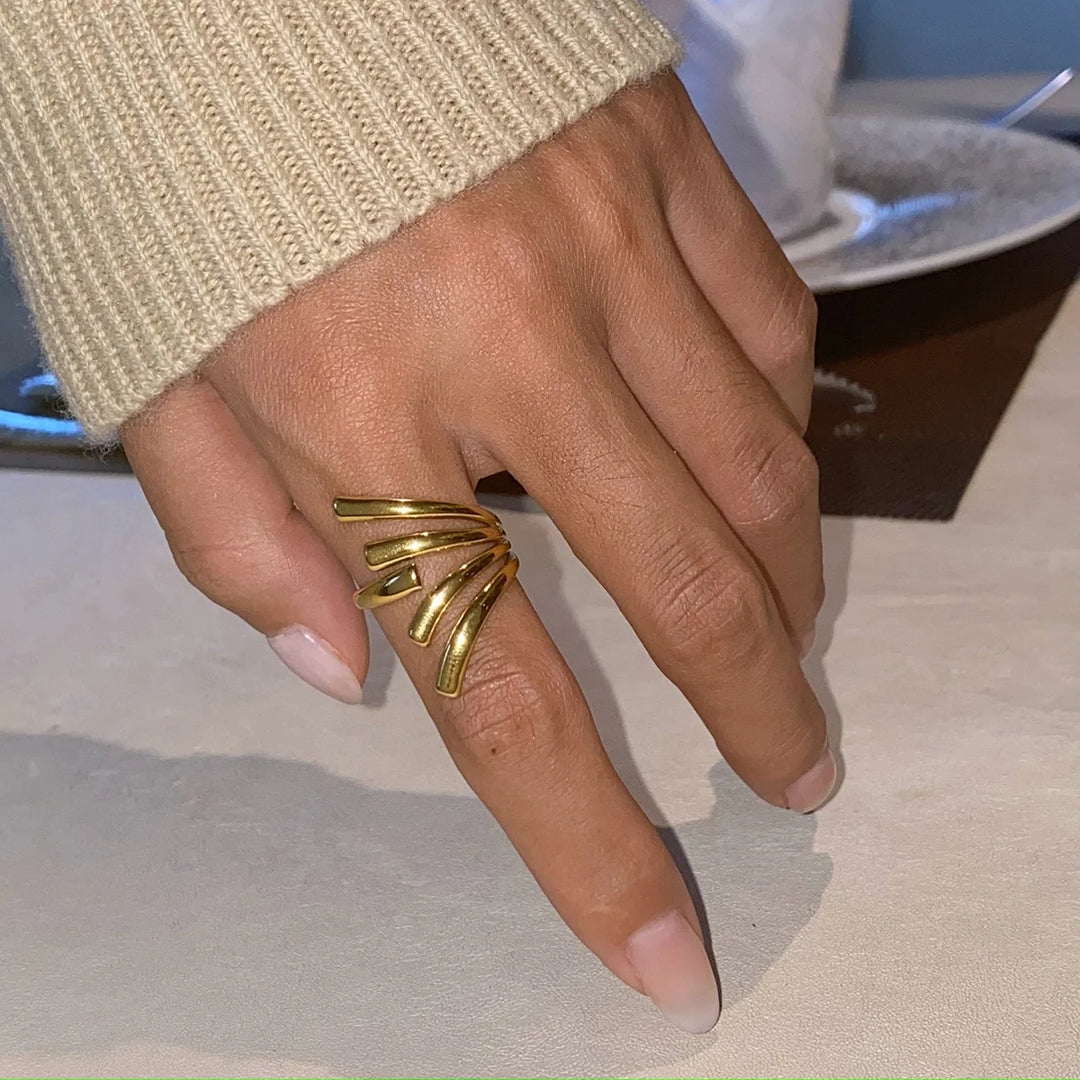 Rise Fan Arc Ring