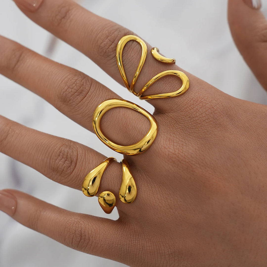 Aura Curves Ring Set