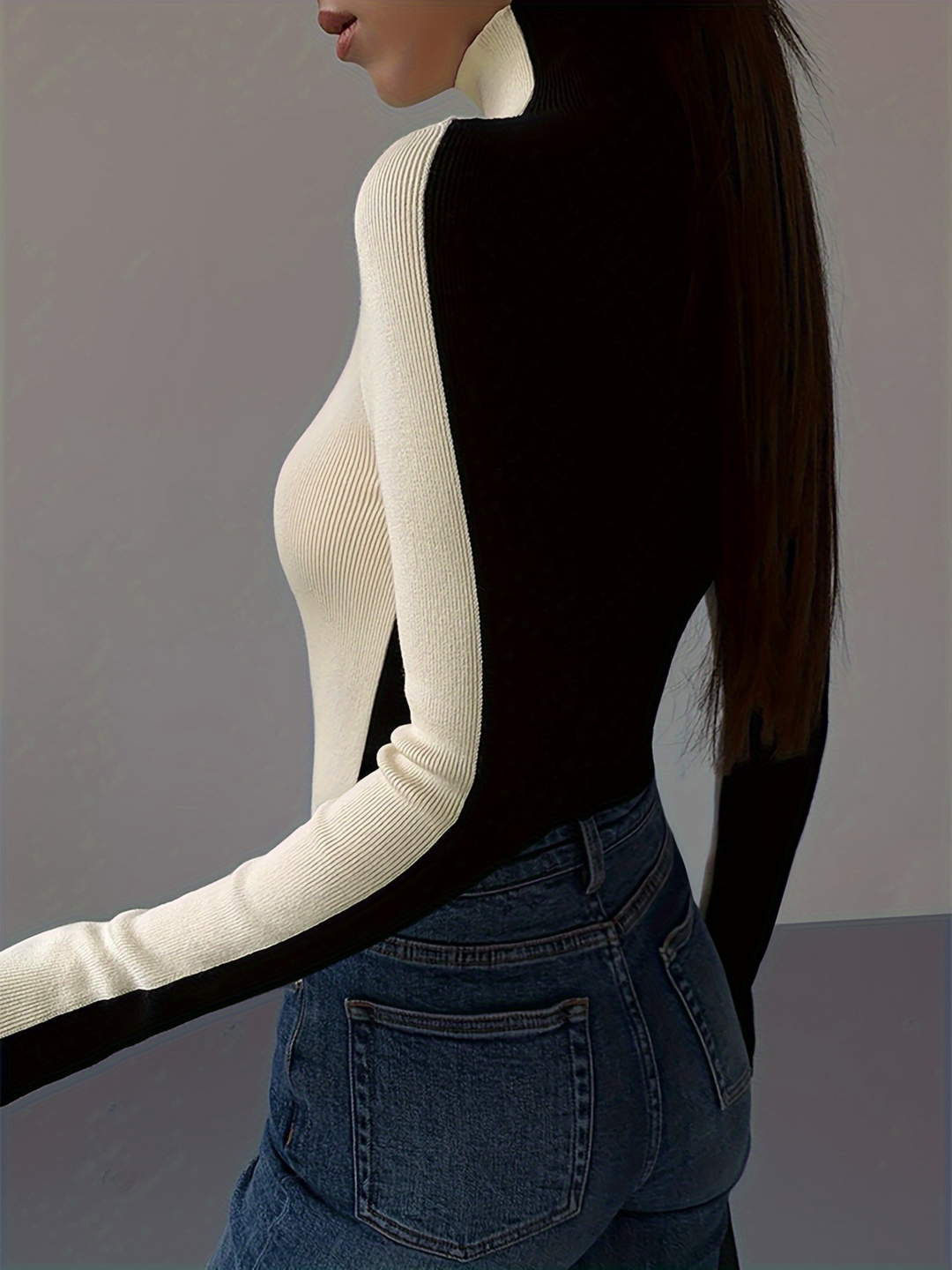 Eclipse Contrast Knit Turtleneck