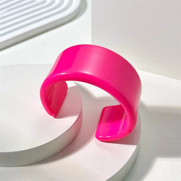 Glossique Acrylic Bangle