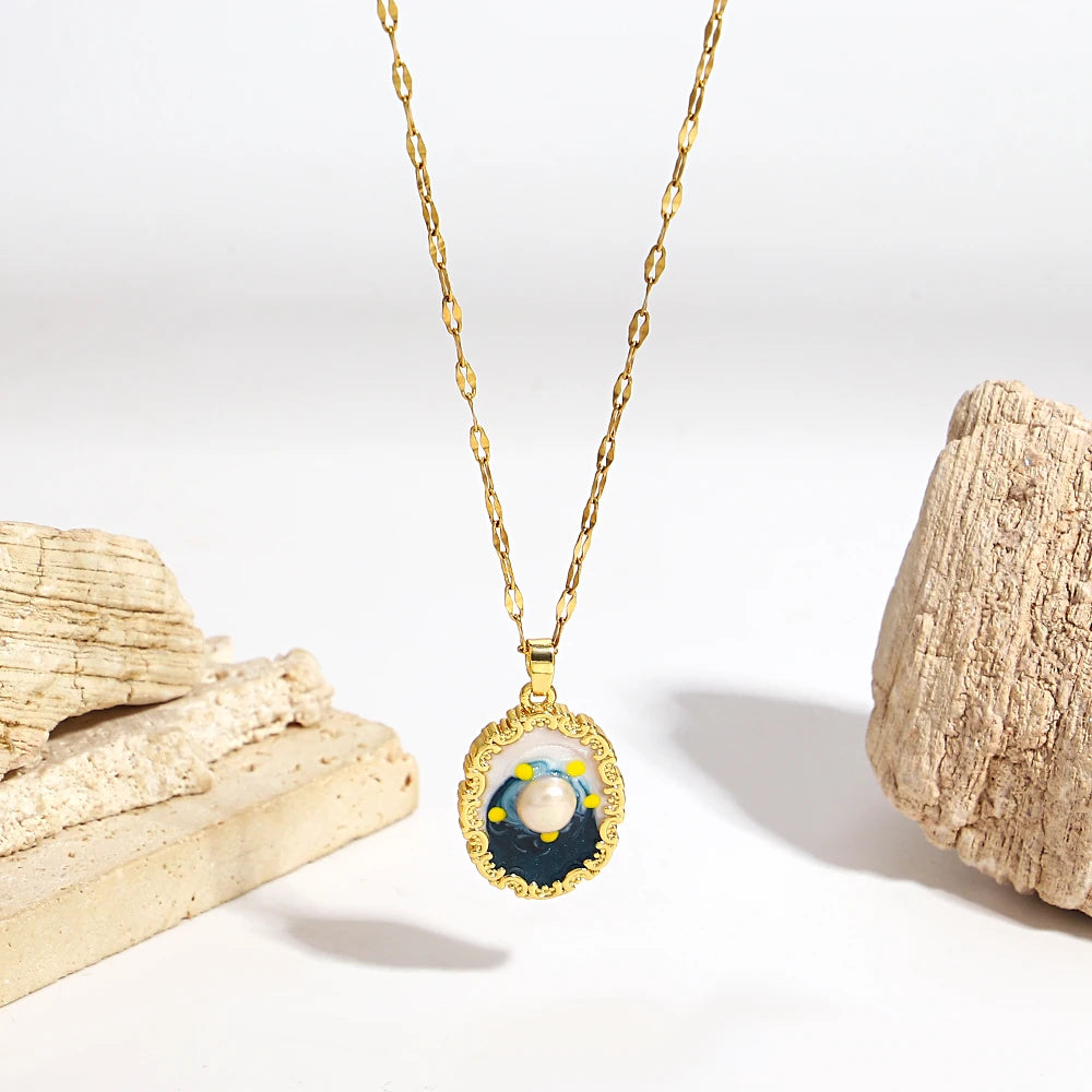 Heirloom Fleur Pendant Necklace