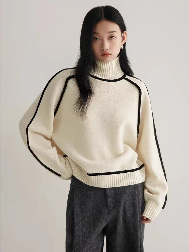 Essence Contrast Knit Turtleneck