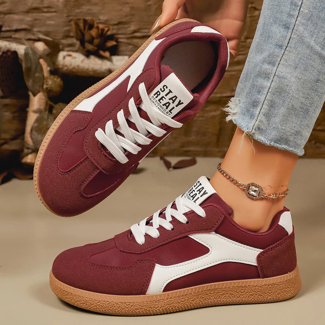 Chelsea Low-Top Sneaker