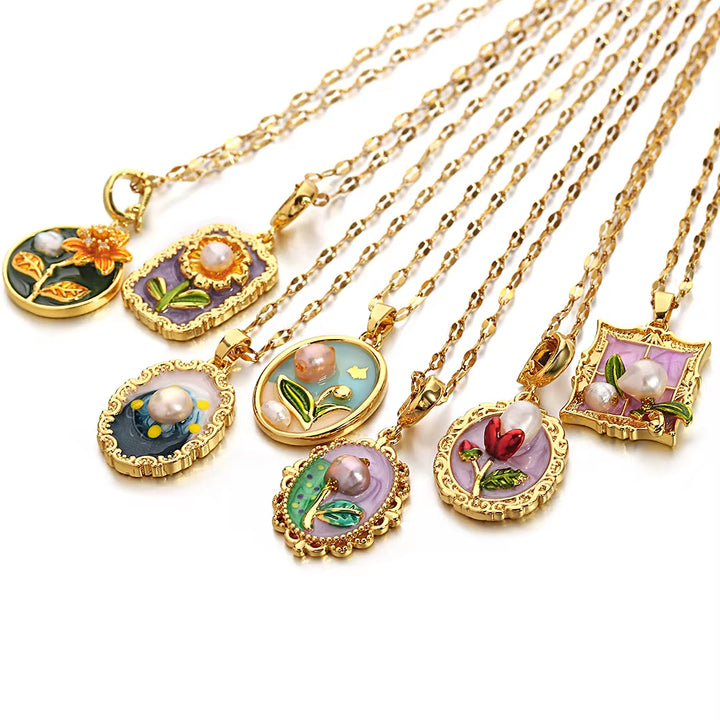 Heirloom Fleur Pendant Necklace