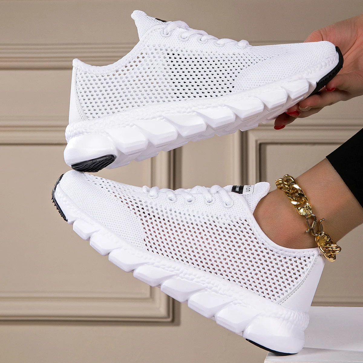 Harbor & Thorne Aeris Mesh Sneaker