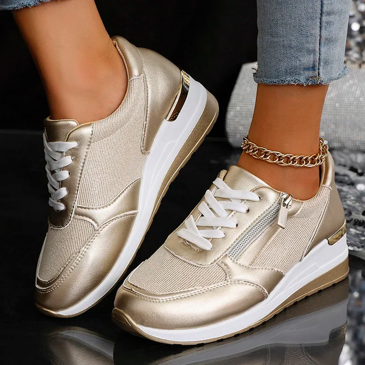Glimmer Street Trainer