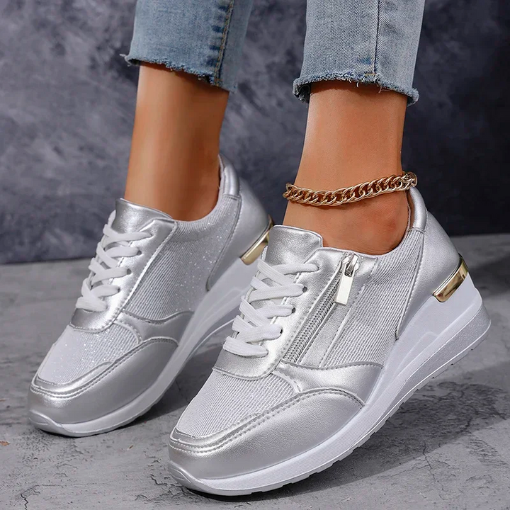 Glimmer Street Trainer