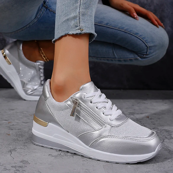Glimmer Street Trainer