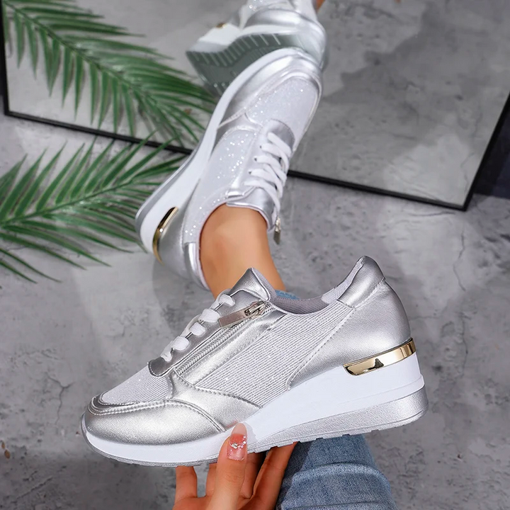 Glimmer Street Trainer