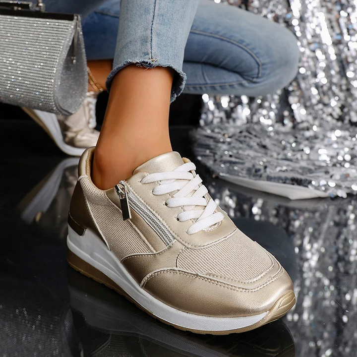 Glimmer Street Trainer