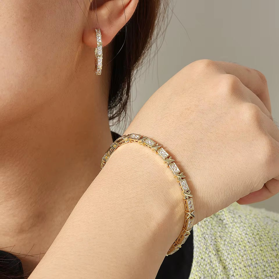 Aurix Zircon Bracelet