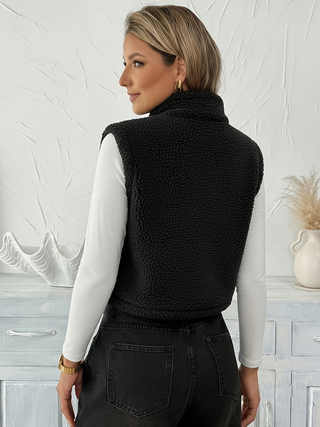 Vail Cropped Teddy Vest
