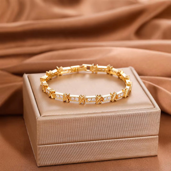 Aurix Zircon Bracelet